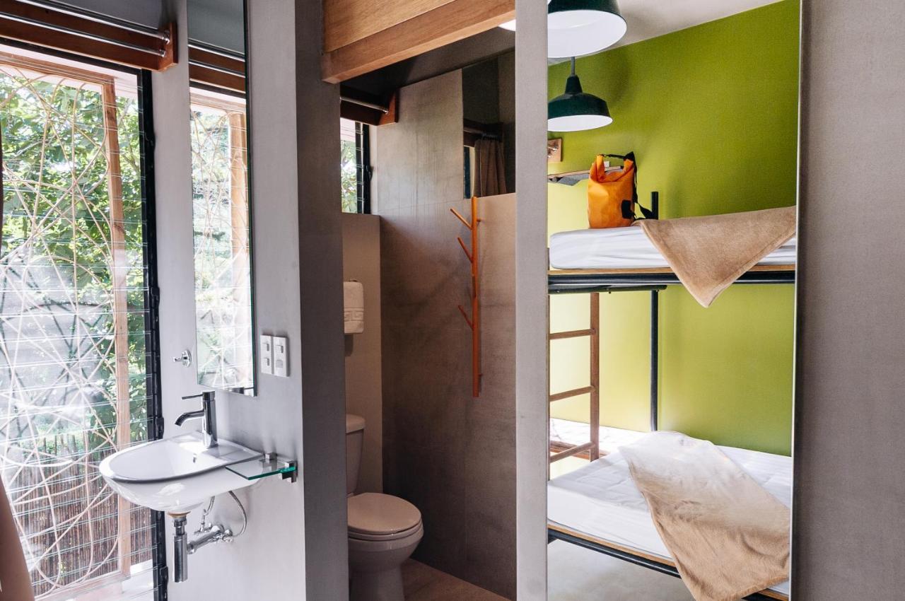 Spin Designer Hostel - El Nido Bagian luar foto